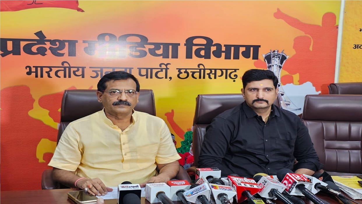 CG BJP claims 3219 people deaths in 6 months, 93 percent roads are non-standard
