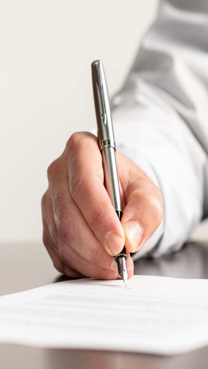 Answer sought from two doctors working on fake signatures in Colvin, SIC stopped salary