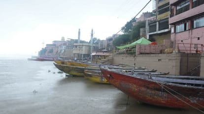 Ganga Water Level continue rising in varanasi at speed of 10 cm per hour panic in coastal areas