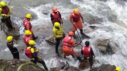 Uttarakhand Gaurikund Landslide Mising People Two More Dead Bodies Recovered from Mandakini River