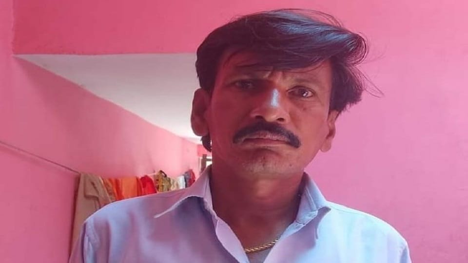 Dead body of meat seller found in pond wife gone to maternal home with three children