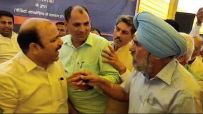 BSP MP Danish Ali and BJP leader Hari Singh clashed on Bharat Mata Ki Jai in Amroha
