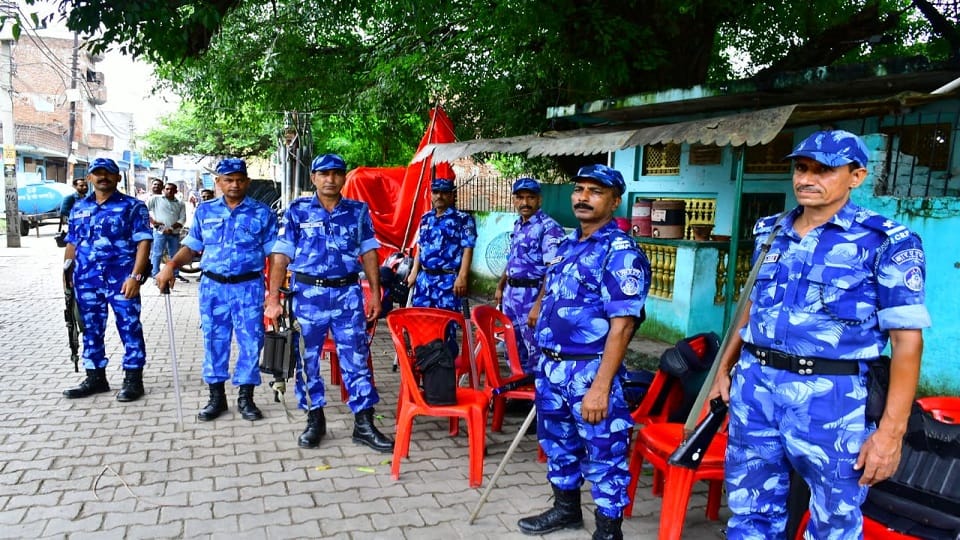 tight police security in Bareilly Jogi Nawada over Kanwar Yatra