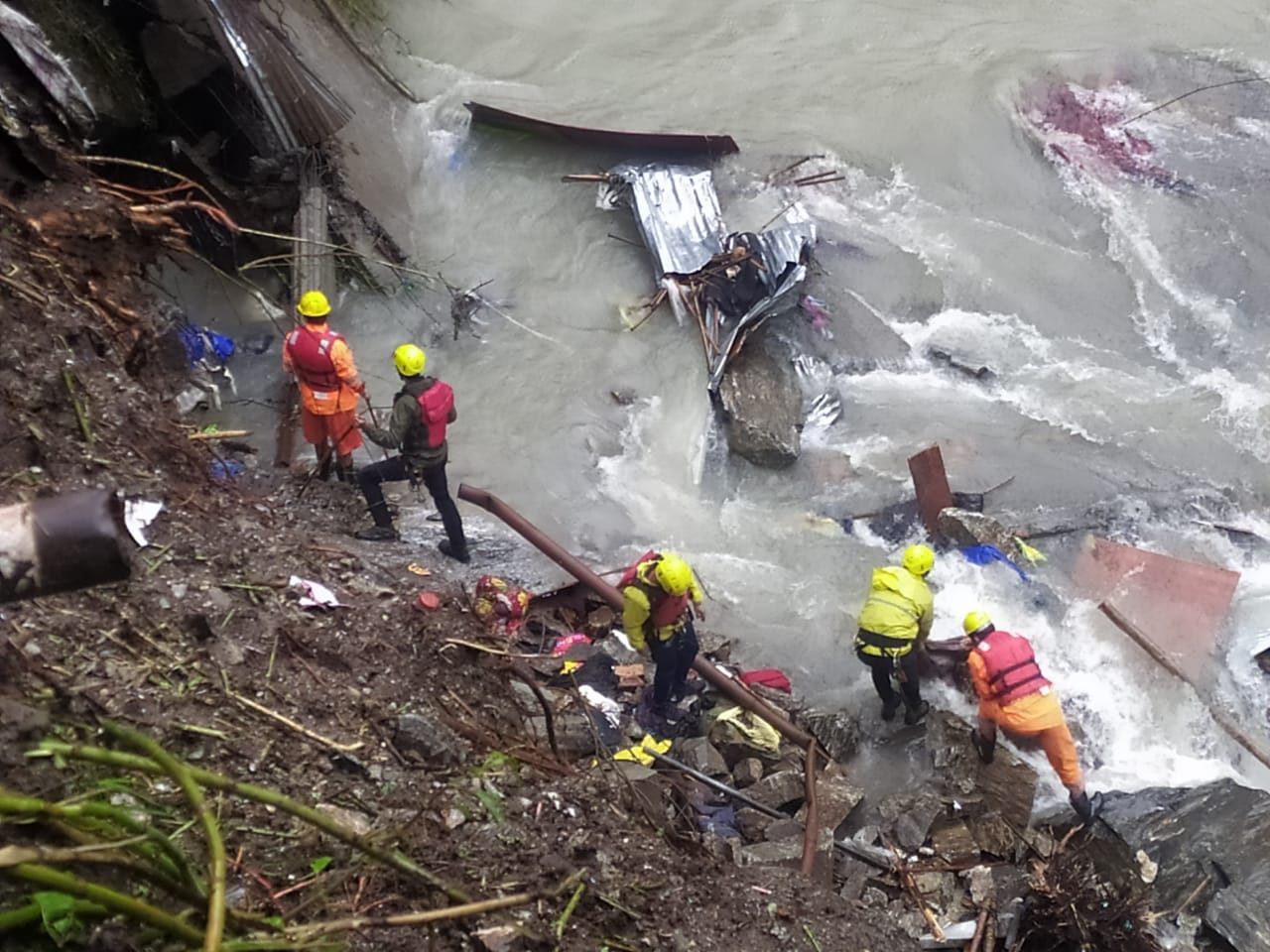 Uttarakhand Gaurikund Landslide missing 20 people Search by sdrf from Four days but no Clue Found