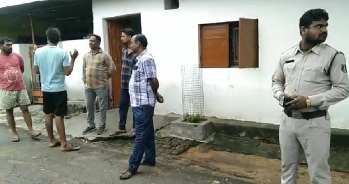 Dead body of SECL worker in room in Korba