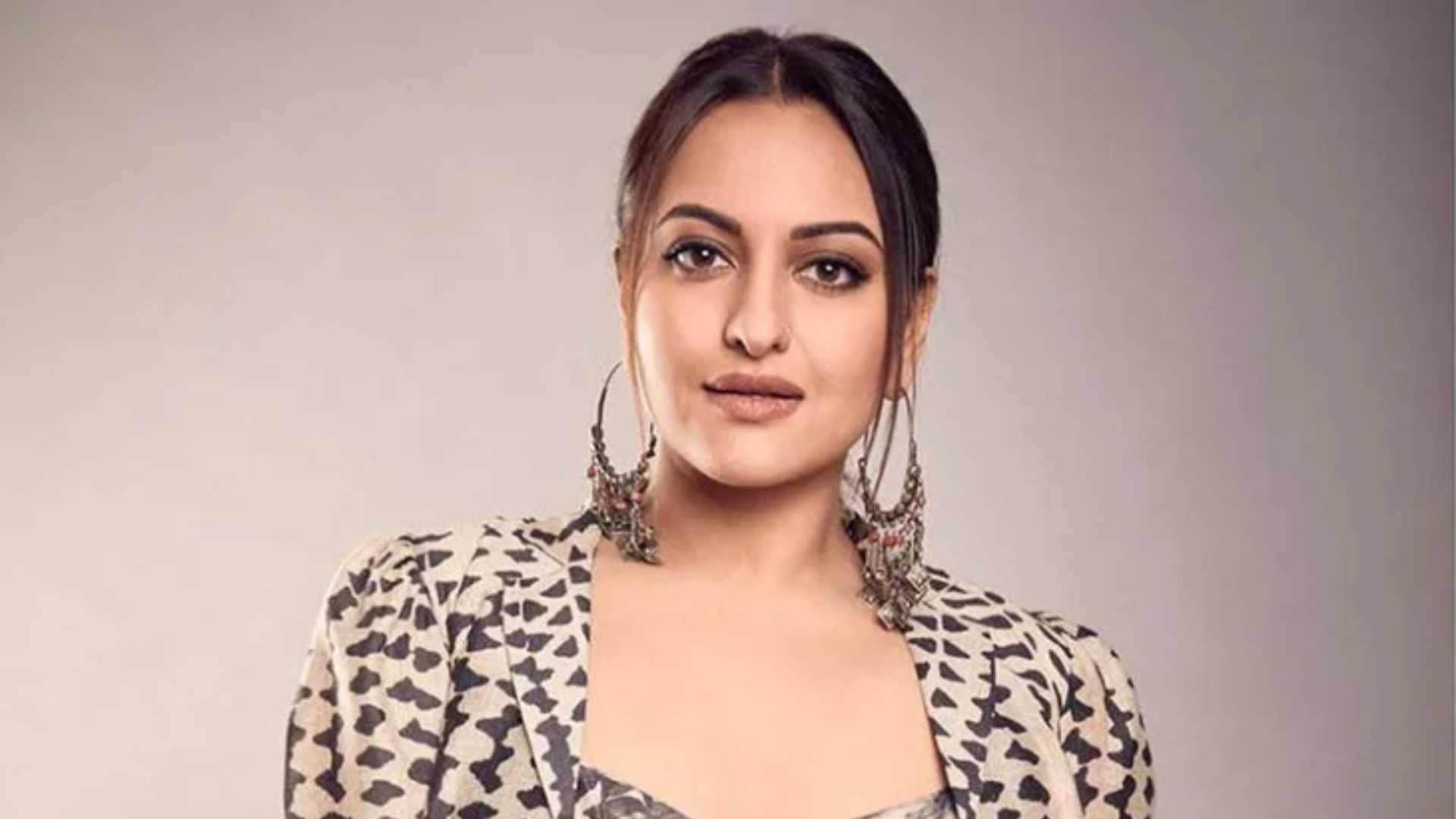 Sonakshi Sinha Wish rumoured boyfriend Zaheer Iqbal happy birthday with special post call him personal psycho