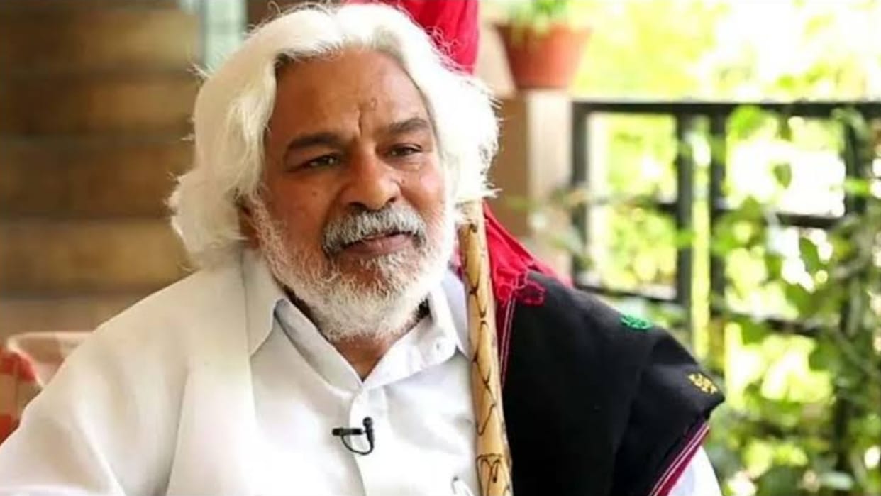 Gaddar Death Renowned Telangana folk singer Passes away due to ill health at the age of 77