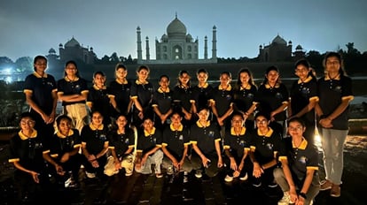 Sansad Bharat Darshan Himachal Pradesh girls visit taj mahal agra