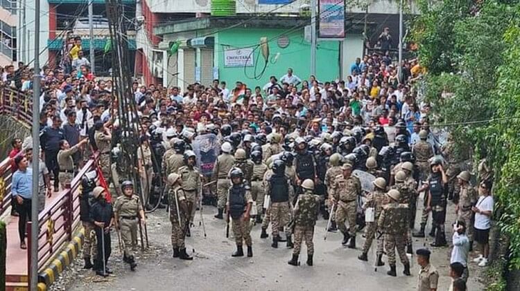 Rally In Sikkim, Namchi Turns Violent, Section 144 Crpc Imposed In Town ...