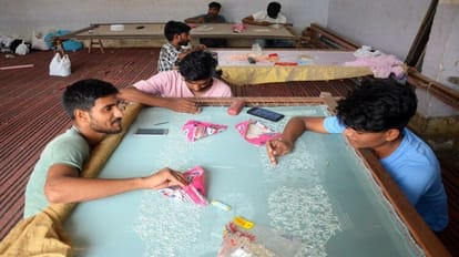 four lakh people got employment to Zari Zardozi industry in Bareilly