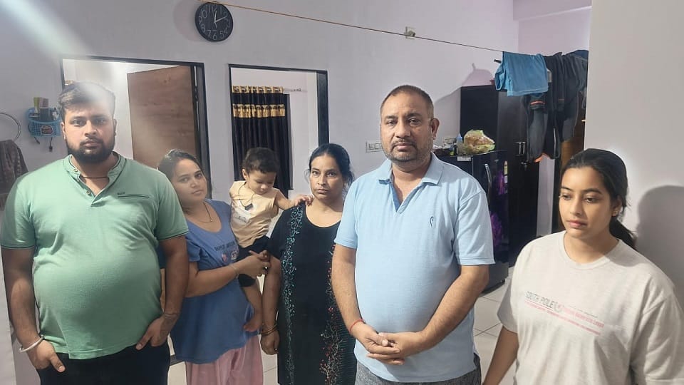 drug dealer of Agra did not go missing with his family but deliberately went to Gujarat