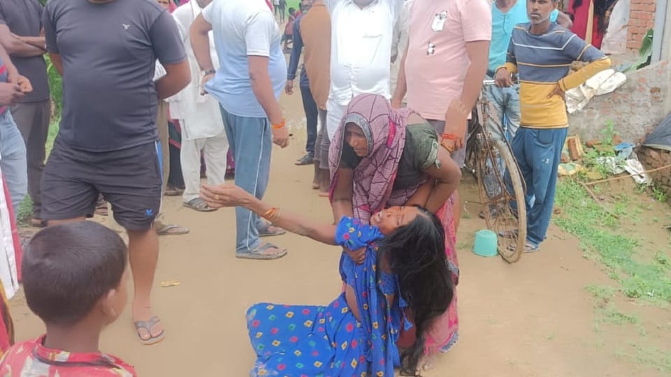 Brutal murder of girl child after kidnapping in Chiluatal Gorakhpur