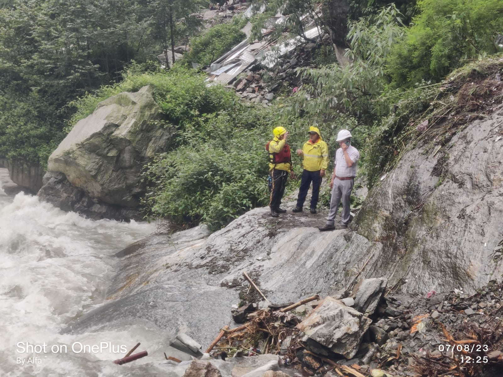 Uttarakhand Gaurikund Landslide missing 20 people Search by sdrf from Four days but no Clue Found