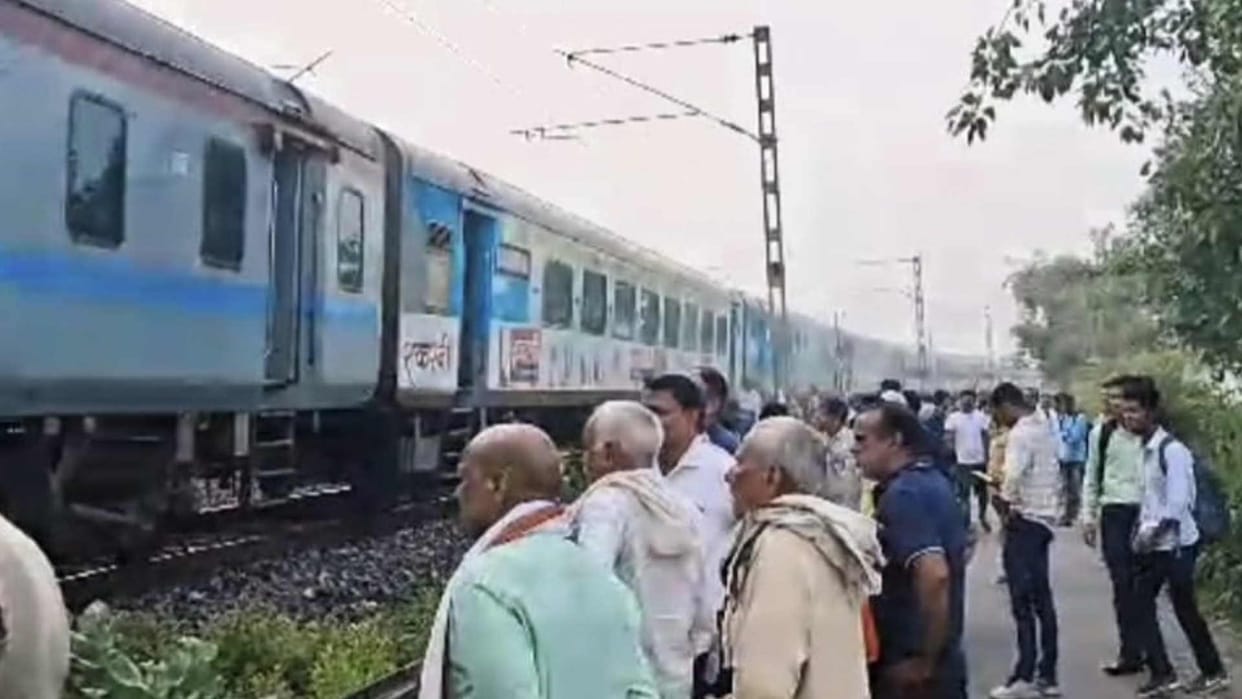 Fire in Intercity train had to be stopped for 45 minutes