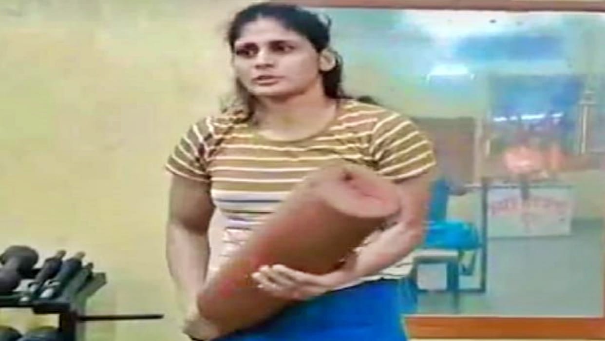 Gwalior News International female wrestler imposed dowry act on her in-laws