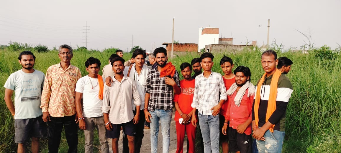 Meerut: Mini Kamela found running in Lohia Nagar, apprehension of cow slaughter