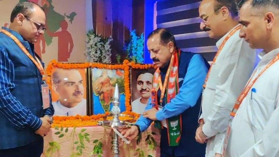 Jammu Kashmir: Ashish Sood said Joining India alliance not reduce the stains of corruption of Gupkar