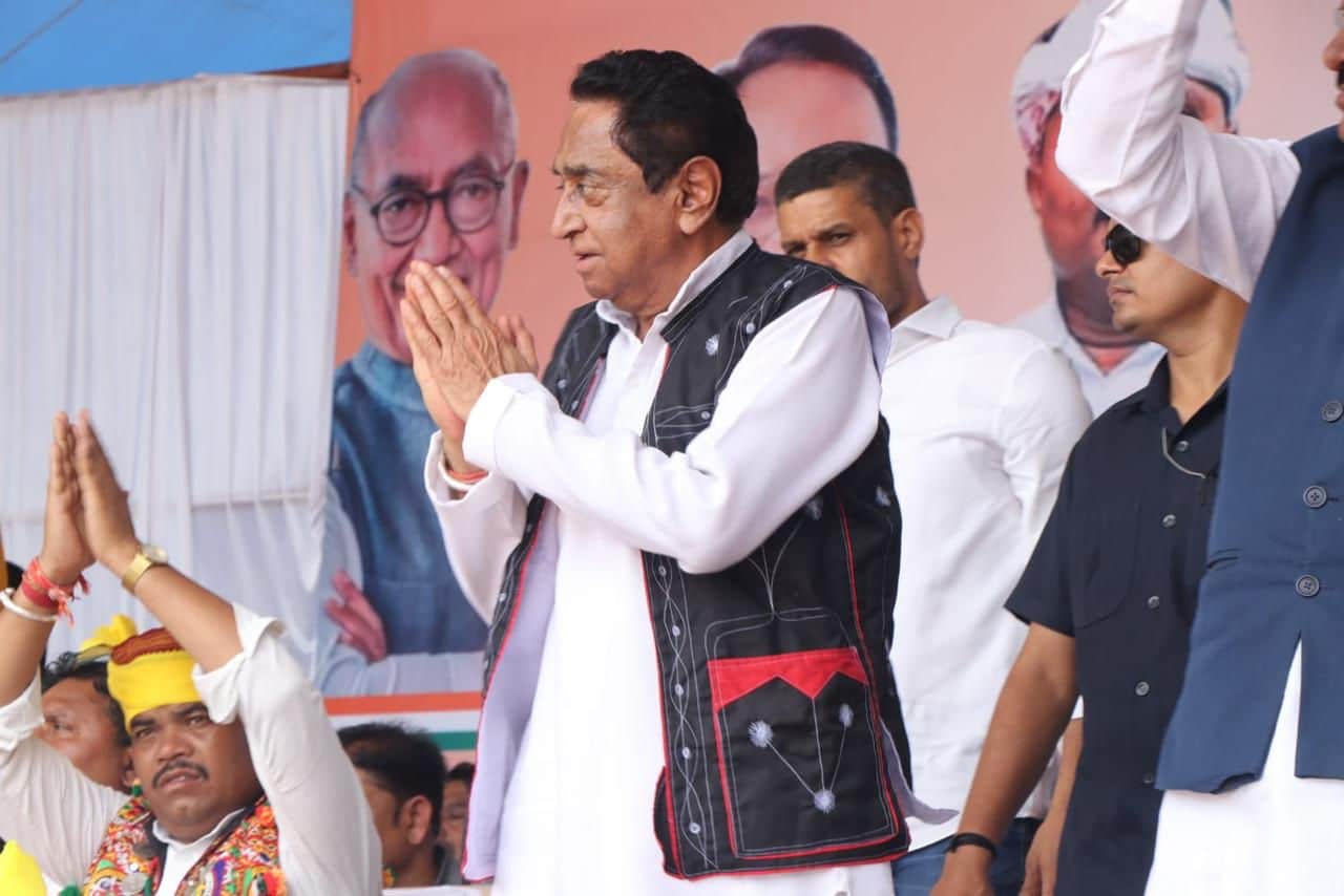 झाबुआ में कमलनाथ।