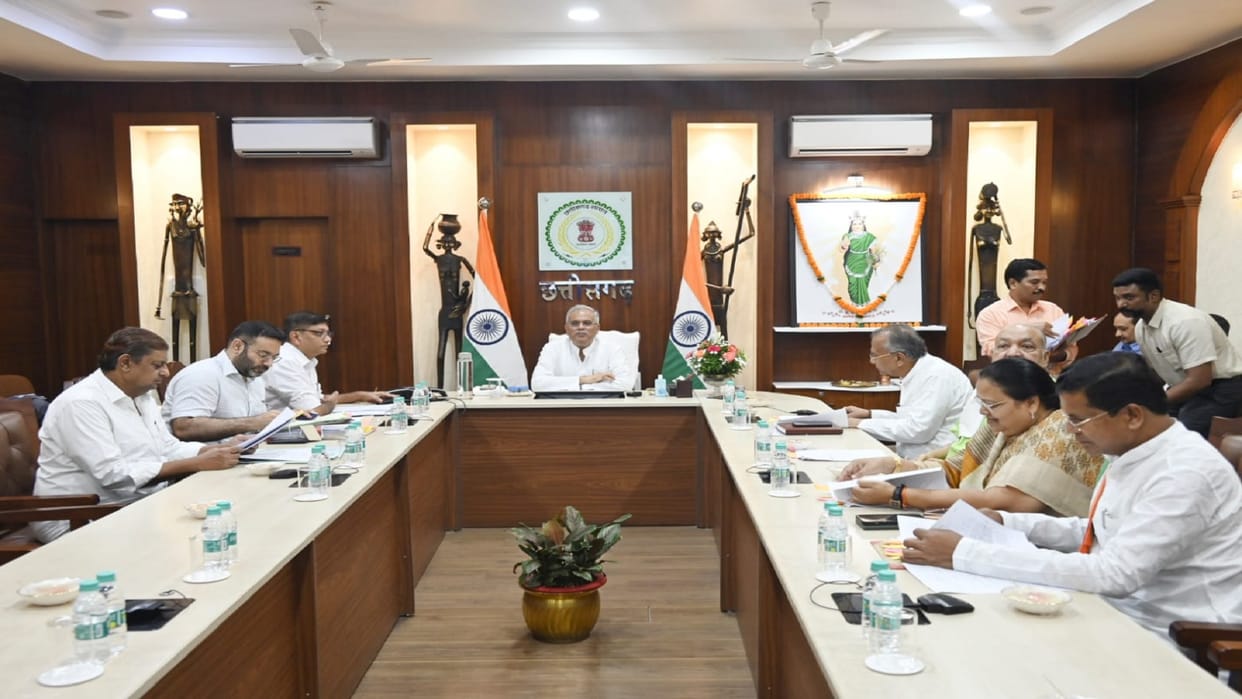 Bhupesh cabinet meeting in CM house raipur, 58 percent reservation will be applicable for admission in educat
