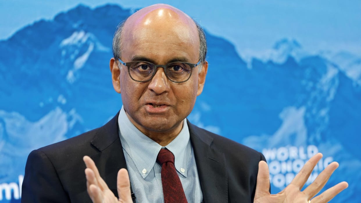 singapore indian origin tharamn shanmugaratnam apply to qualify president election