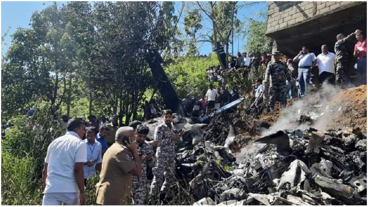 Sri Lanka Air Force training aircraft crashes 2 military personnel killed Latest News Update