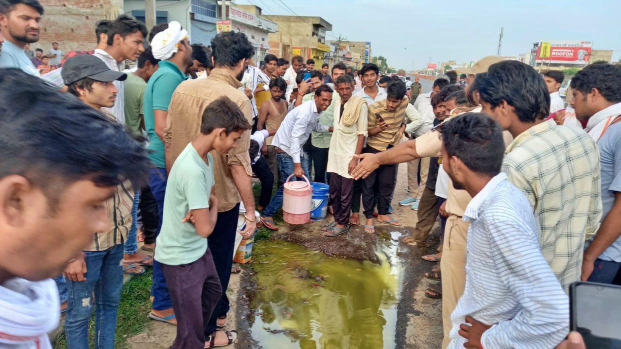 Speeding chemical oil tanker overturned on Dausa bypass