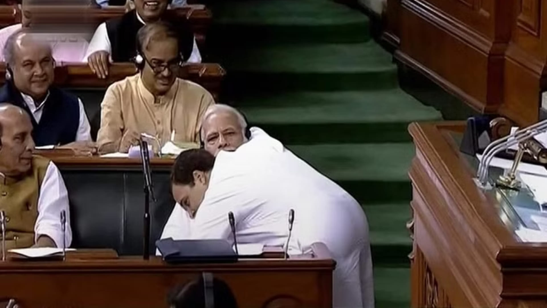 2018 में अविश्वास प्रस्ताव के दौरान पीएम मोदी और राहुल गांधी