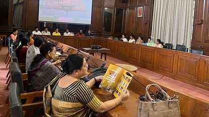 Maa Sita Statue: माता सीता की प्रतिमा की स्थापना के लिए आगे आएंगी महिला सांसद; संसद भवन में हुई अहम बैठक Women MPs will come forward to install the statue of Mother Sita; meeting held in Parliament House