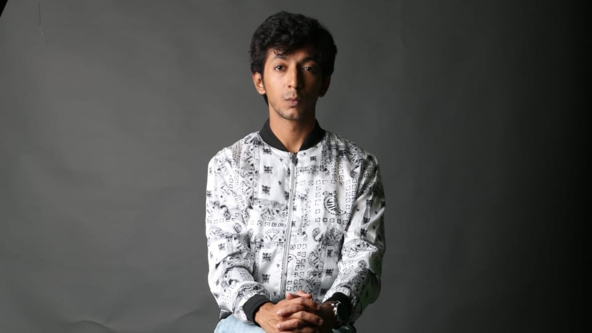 Anshuman Jha Interview Lord Curzon Ki Haveli director Talks about the experience of making a film