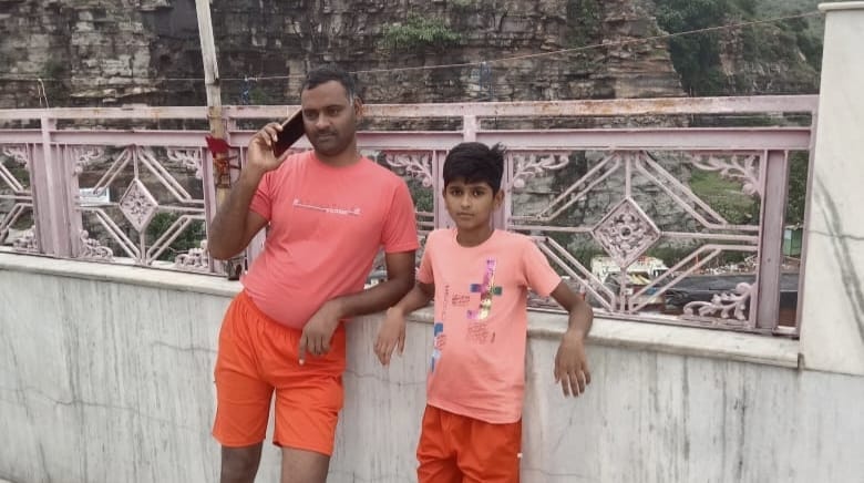 Bihar News; Road accident in Bhojpur, death of father and son, truck ran over, Bihar Police