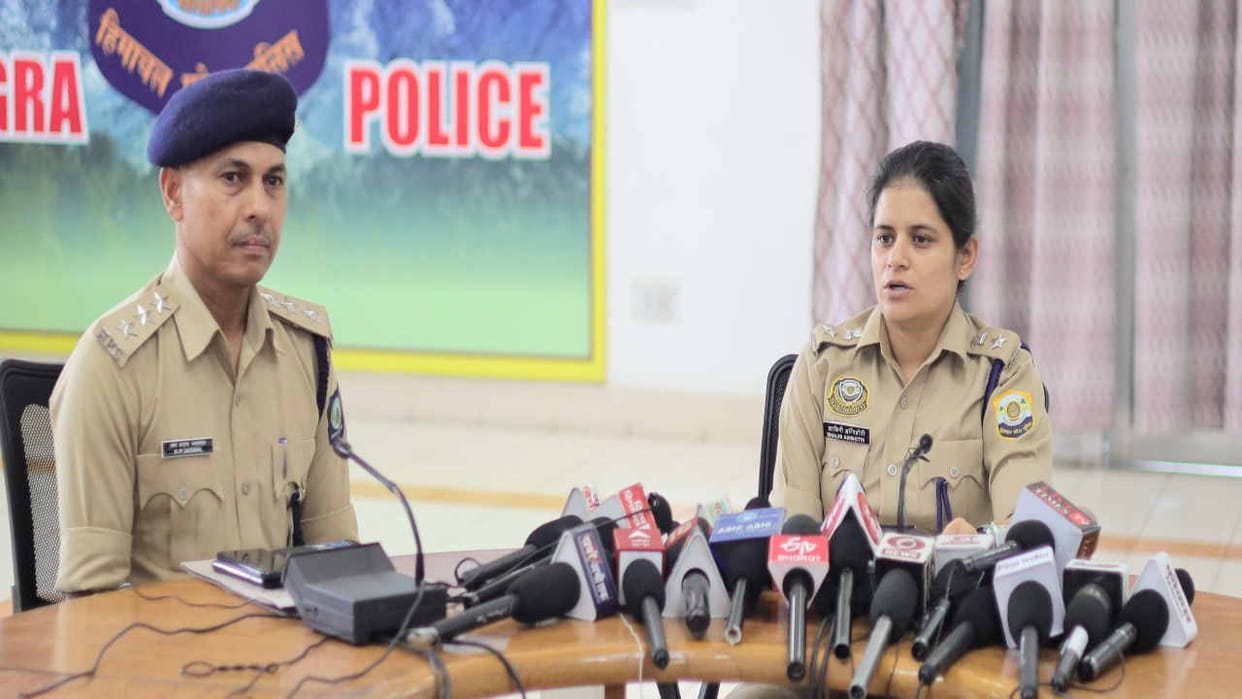 Transactions of crores of rupees have also been done on Mahadev WhatsApp group, police revealed