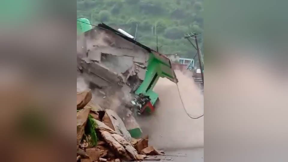 Uttarakhand Weather Update: Hotel Collapse in Rudraprayag, Gaurikund Highway After Landslide Rain