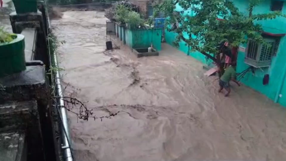 Flood Like Condition in Uttarakhand Kotdwar After Heavy rainfall and River overflow