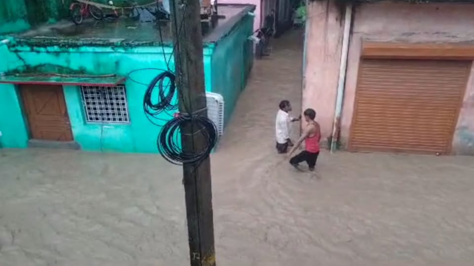 Flood Like Condition in Uttarakhand Kotdwar After Heavy rainfall and River overflow