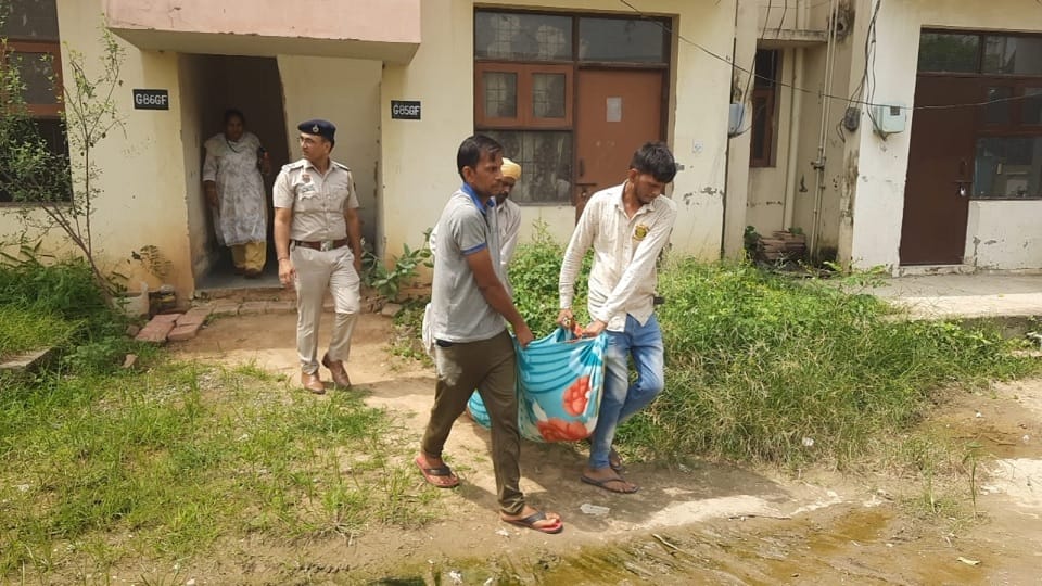 Security guard killed his wife by slitting her throat with cutter in In Yamunanagar