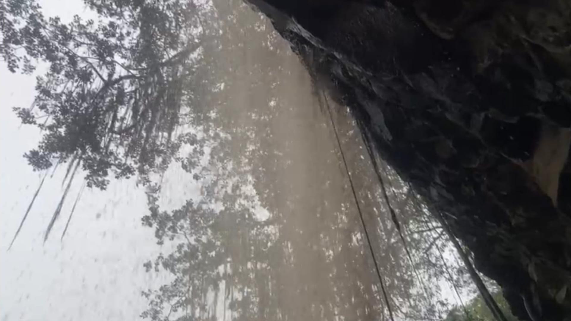 Dindori: Exciting view seen in Shivnar Fall after the rain, the waterfall falling from a height of 50 feet