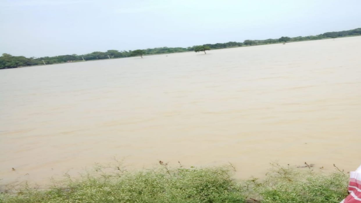 Rapid increase in Kamla river in Madhubani, water entered at some places