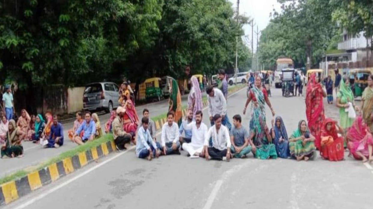 Jam imposed to remove encroachment from land of Pokhri