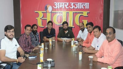 CAs, entrepreneurs and businessmen associated with Amar Ujala's campaign Maa Tujhe Pranam