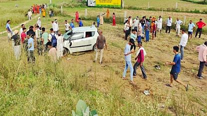 MP News: मुरैना में दर्दनाक हादसा; स्कूल से लौट रहे बाइक सवार शिक्षकों को कार ने कुचला, दो की मौत, एक गंभीर MP News: Bike riding teachers killed in car collision in Morena