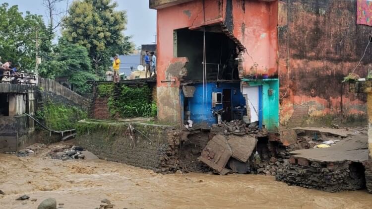 Uttarakhand Weather Flood in Kotdwar After 16 Hours Heavy rainfall See Disaster Photos