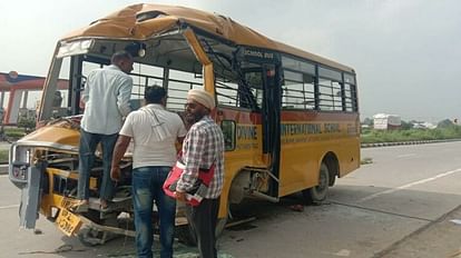 Rampur: Bus full of children overturned in Bilaspur, more than twenty injured