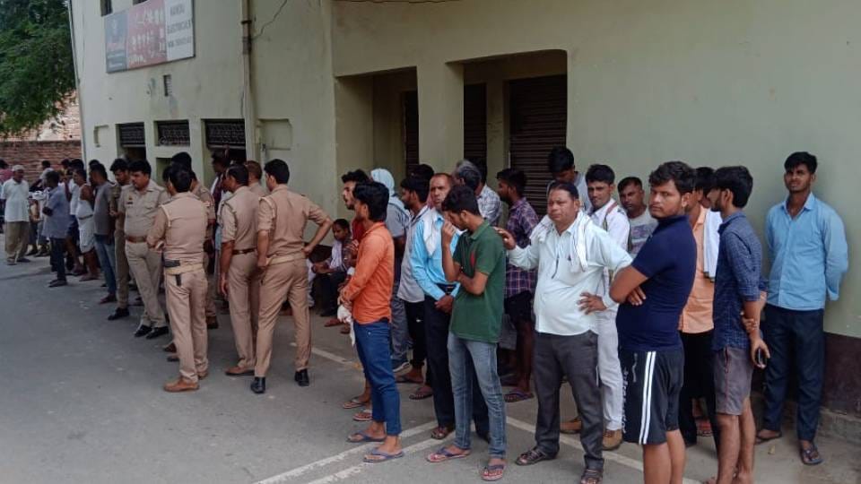 young man died after being electrocuted on an electric pole In Firozabad
