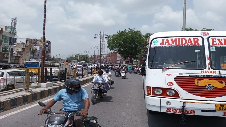 High speed wreaks havoc in Hisar: Bullet rider crushed by private bus on old over bridge, died on spot