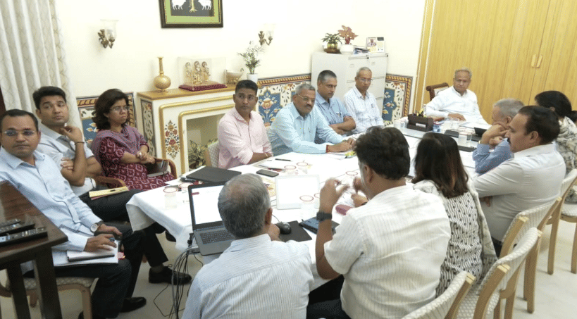 Rajasthan Gehlot holds review meeting of new districts starts major offices grand event on independence day