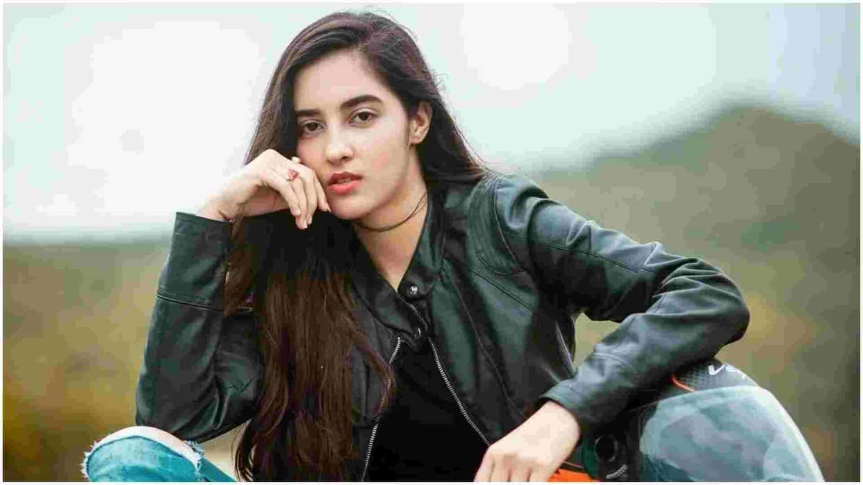 Gadar 2 actress Simratt Kaur Randhawa says she was in depression kept crying during her struggling days