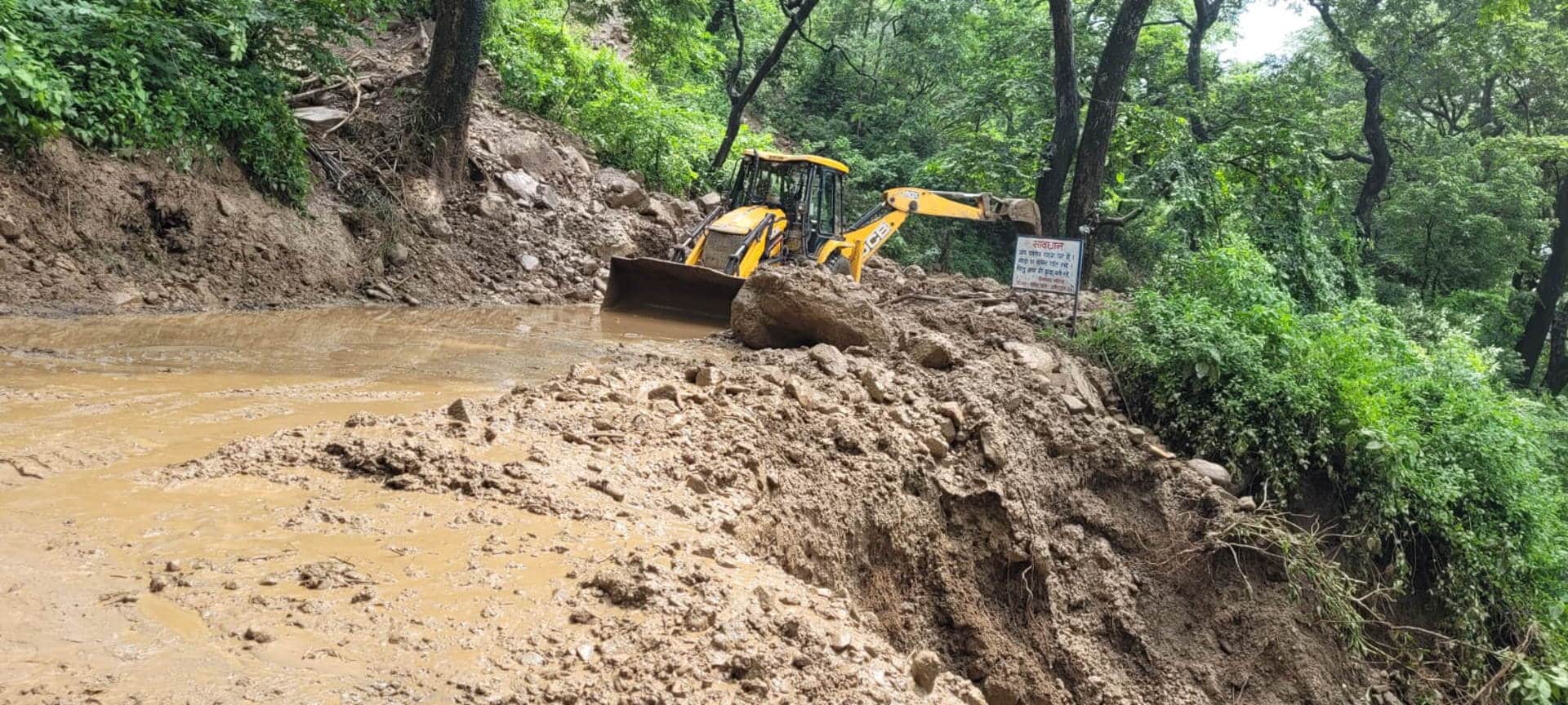 Uttarakhand Update Today: Cloud Burst in Chamoli, Tharali IMD Heavy Rain Alert Roads Closed