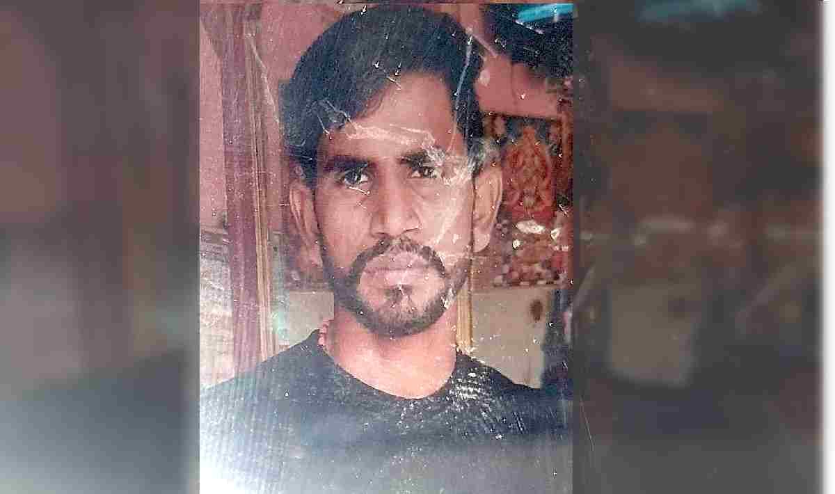 dead body of driver was found hanging in house relatives expressed doubts of murder
