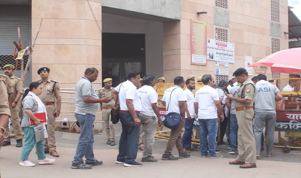 Gyanvapi Survey ASI team said in court, survey report should not be made public for 4 weeks, order will come
