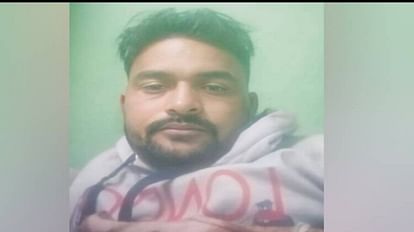 Youth committed suicide by hanging in Agra